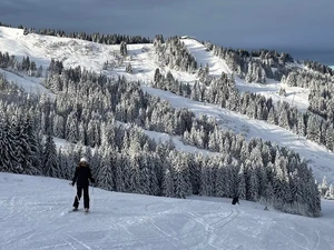 21-12-24, fantastic conditions for the opening day of the 2024/25 season in Les Gets!